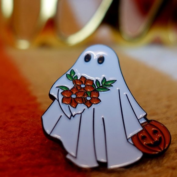 Ghost with Flowers & Pumpkin / Boo Enamel Pins - 2 - Picture 1 of 2